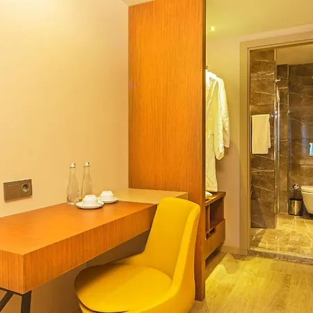 Redmont Nisantasi 3*