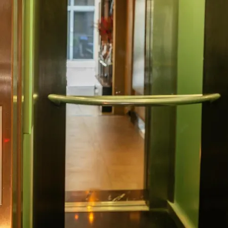 Hotel Redmont Nisantasi 3*