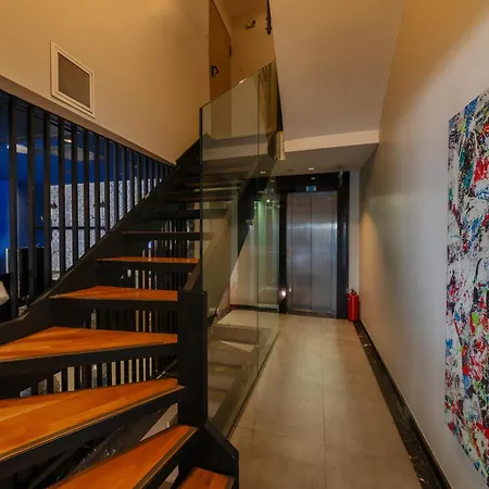 Redmont Nisantasi Hotel