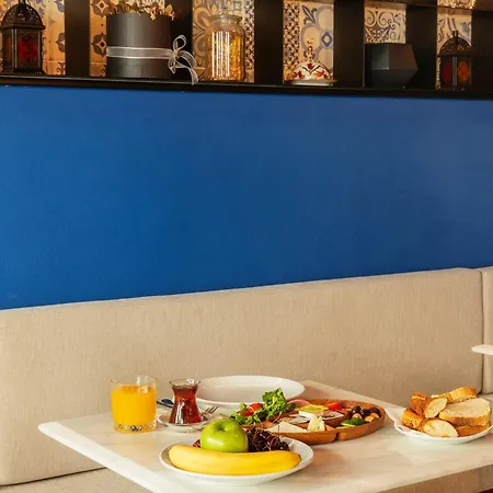 Hotel Redmont Nisantasi 3*