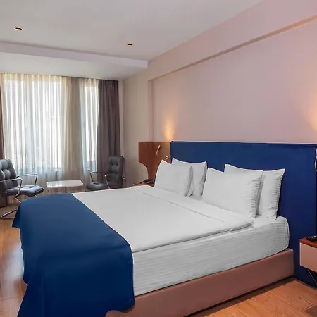 Redmont Nisantasi Hotel