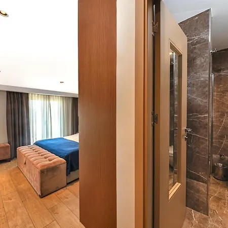 Hotel Redmont Nisantasi 3*
