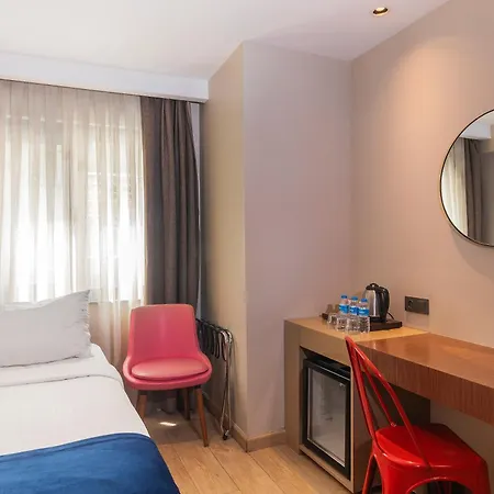 Redmont Nisantasi Hotel