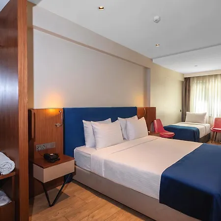 Hotel Redmont Nisantasi 3*