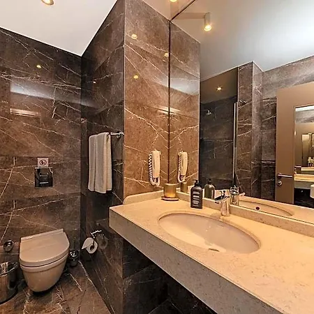 Redmont Nisantasi Hotel 3*