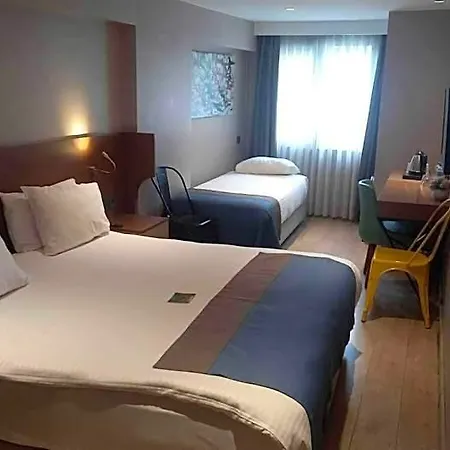 Redmont Nisantasi 3*