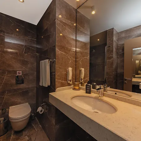 Redmont Nisantasi Hotel