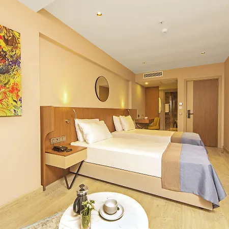 Redmont Nisantasi Hotel 3*