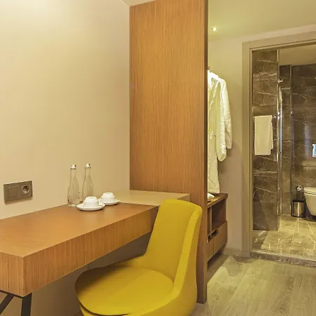 Hotel Redmont Nisantasi 3*