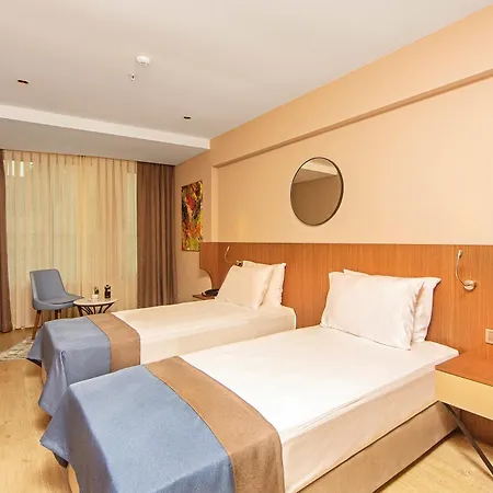 Hotel Redmont Nisantasi 3*